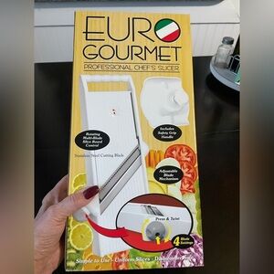 Closet Clear Out Sale! Adjustable Euro Gourmet Chef's Slicer - like new!